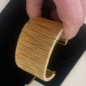 Eye Candy Gold Wire Bracelet